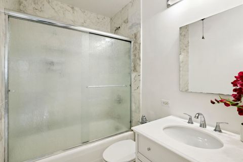 Tiny photo for 3150 N Lake Shore Drive #8E, Chicago, IL 60657 (MLS # 12595475)