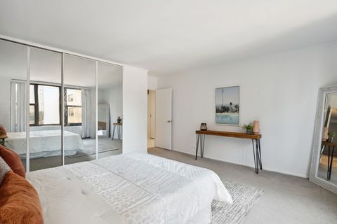 Tiny photo for 3150 N Lake Shore Drive #8E, Chicago, IL 60657 (MLS # 12595475)