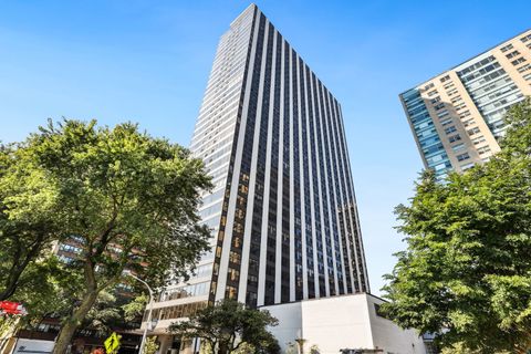 Photo of 3150 N Lake Shore Drive #8E, Chicago, IL 60657 (MLS # 12595475)