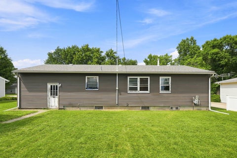 Tiny photo for 332 32nd Avenue, East Moline, IL 61244 (MLS # 12727718)