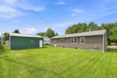 Tiny photo for 332 32nd Avenue, East Moline, IL 61244 (MLS # 12727718)