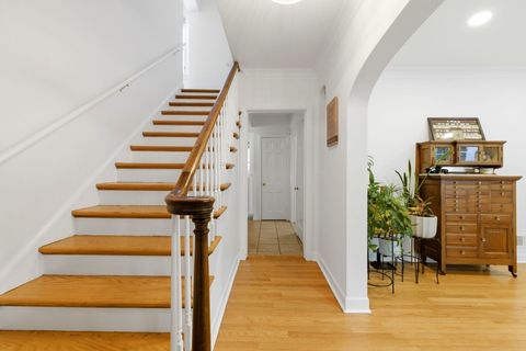 Tiny photo for 1423 Kirk Street, Evanston, IL 60202 (MLS # 12645976)