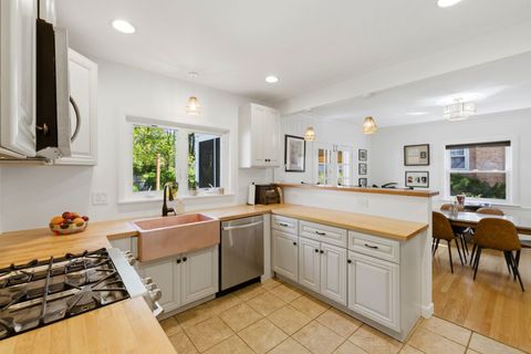 Tiny photo for 1423 Kirk Street, Evanston, IL 60202 (MLS # 12645976)