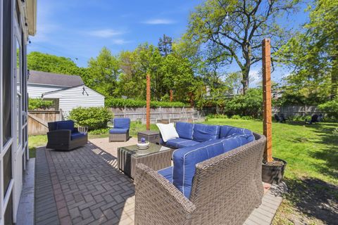 Tiny photo for 1423 Kirk Street, Evanston, IL 60202 (MLS # 12645976)