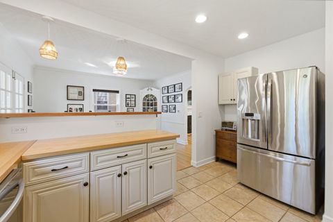 Tiny photo for 1423 Kirk Street, Evanston, IL 60202 (MLS # 12645976)