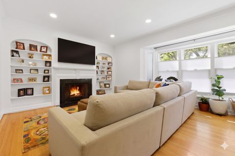 Tiny photo for 1423 Kirk Street, Evanston, IL 60202 (MLS # 12645976)