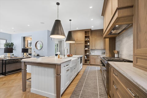 Tiny photo for 17 Ulm Place, Hinsdale, IL 60521 (MLS # 12774207)