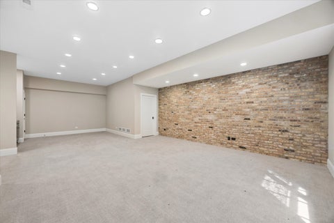 Tiny photo for 17 Ulm Place, Hinsdale, IL 60521 (MLS # 12774207)