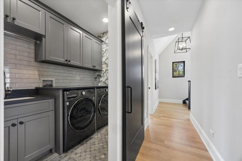 Tiny photo for 17 Ulm Place, Hinsdale, IL 60521 (MLS # 12774207)