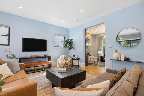 Tiny photo for 17 Ulm Place, Hinsdale, IL 60521 (MLS # 12774207)
