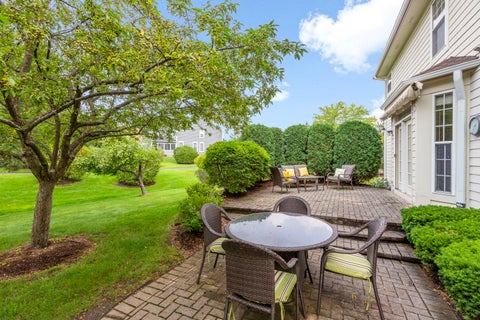 Tiny photo for 4 Wellesley Court, Hawthorn Woods, IL 60047 (MLS # 12730351)