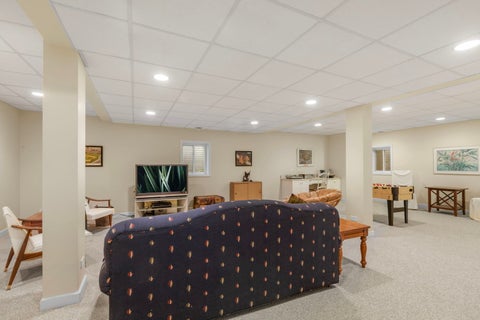 Tiny photo for 4 Wellesley Court, Hawthorn Woods, IL 60047 (MLS # 12730351)