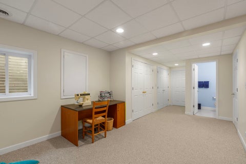 Tiny photo for 4 Wellesley Court, Hawthorn Woods, IL 60047 (MLS # 12730351)
