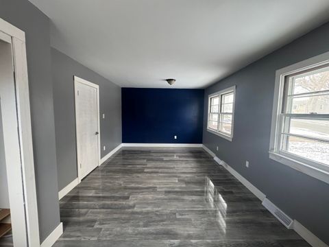 Tiny photo for 1213 3rd Avenue N, Clinton, IA 52732 (MLS # 100000221)