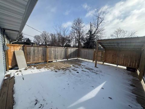 Tiny photo for 1213 3rd Avenue N, Clinton, IA 52732 (MLS # 100000221)