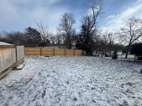 Tiny photo for 1213 3rd Ave N Avenue N, Clinton, IA 52732 (MLS # 100000221)