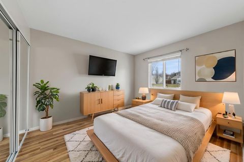 Tiny photo for 507 N Clearwater Street, Roselle, IL 60172 (MLS # 12591340)