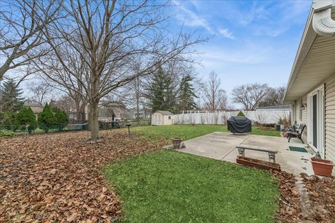 Tiny photo for 507 N Clearwater Street, Roselle, IL 60172 (MLS # 12591340)