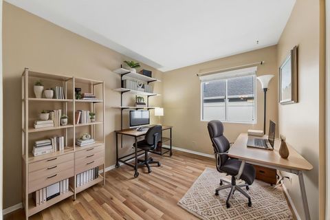 Tiny photo for 507 N Clearwater Street, Roselle, IL 60172 (MLS # 12591340)