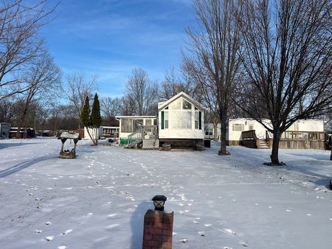 2795 E 28th Lot 422 Road Seneca IL 61360