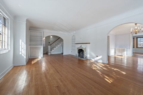 Tiny photo for 128 Lawndale Avenue, Wilmette, IL 60091 (MLS # 12550995)