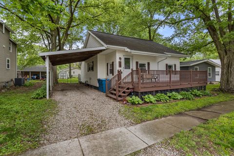 Tiny photo for 702 E Lincoln Street, Monticello, IL 61856 (MLS # 12634254)