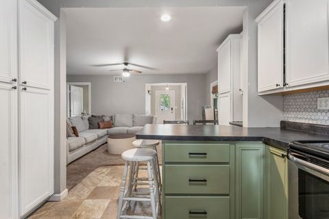 Tiny photo for 702 E Lincoln Street, Monticello, IL 61856 (MLS # 12634254)