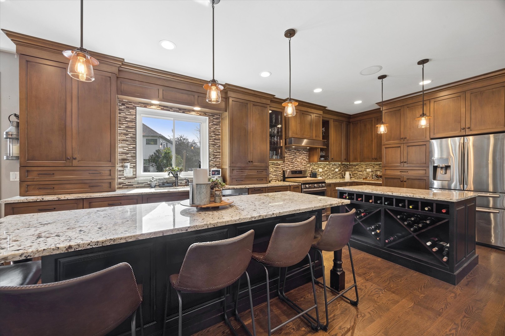 25543 W Gateway Circle