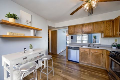 Tiny photo for 1266 SEABURY Circle, Carol Stream, IL 60188 (MLS # 12572183)