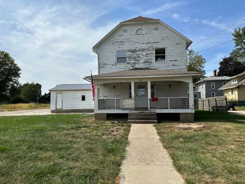 Photo of 101 N Jackson Street, Morrison, IL 61270 (MLS # 12461900) Photo of 101 N Jackson Street, Morrison, IL 61270 (MLS # 12461900)