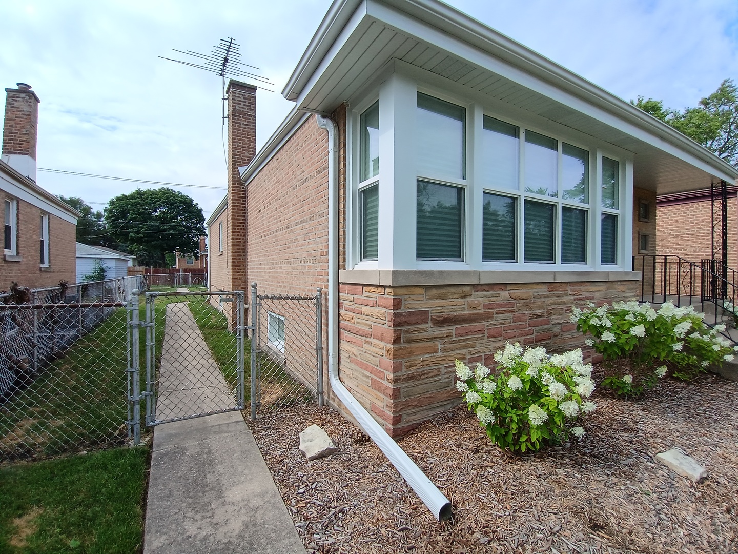 664 W 144th Street