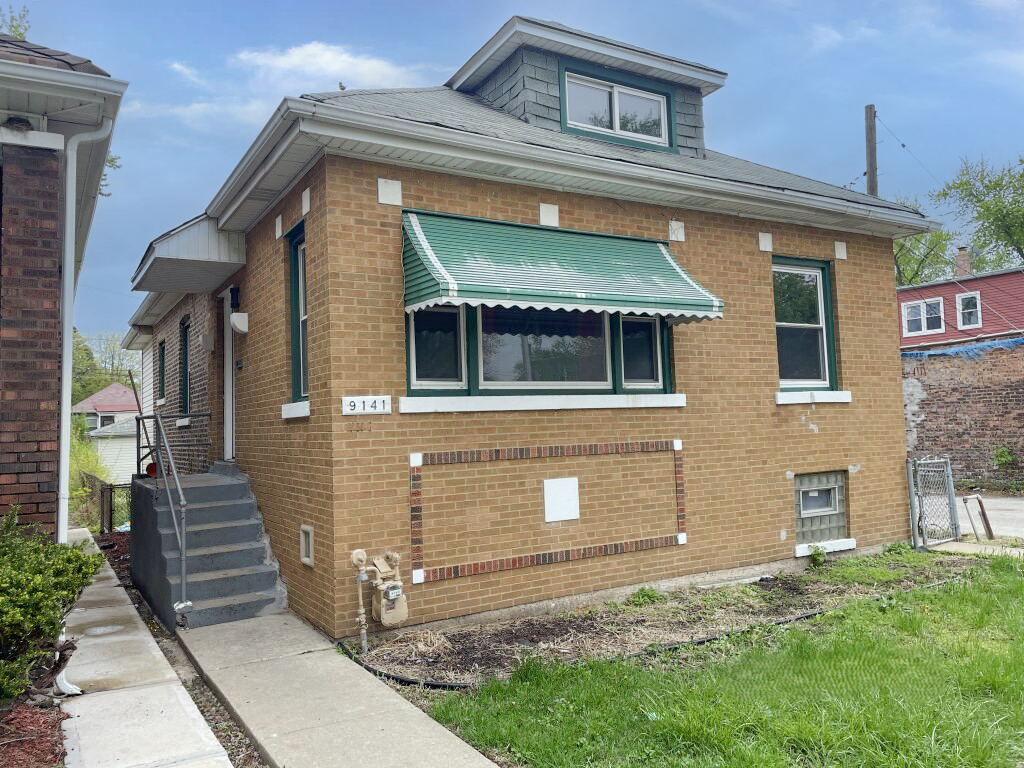 9141 S Colfax Avenue