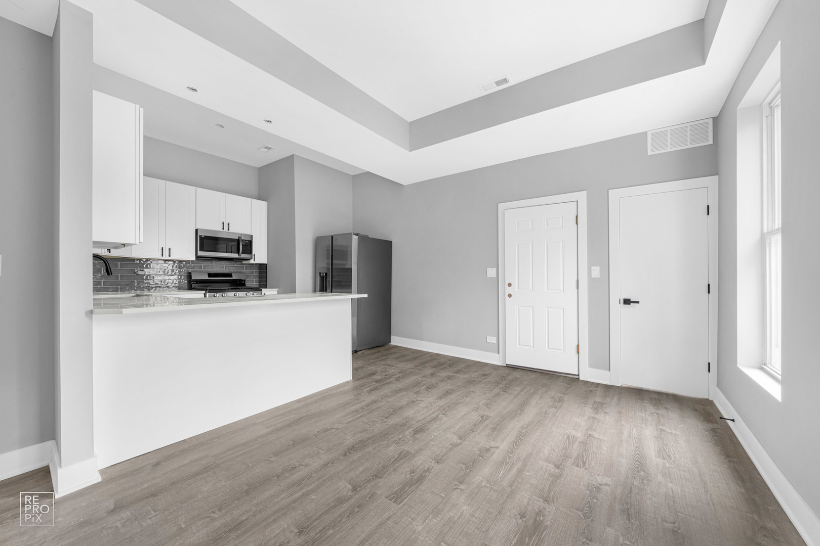 1035 N Washtenaw Avenue 1