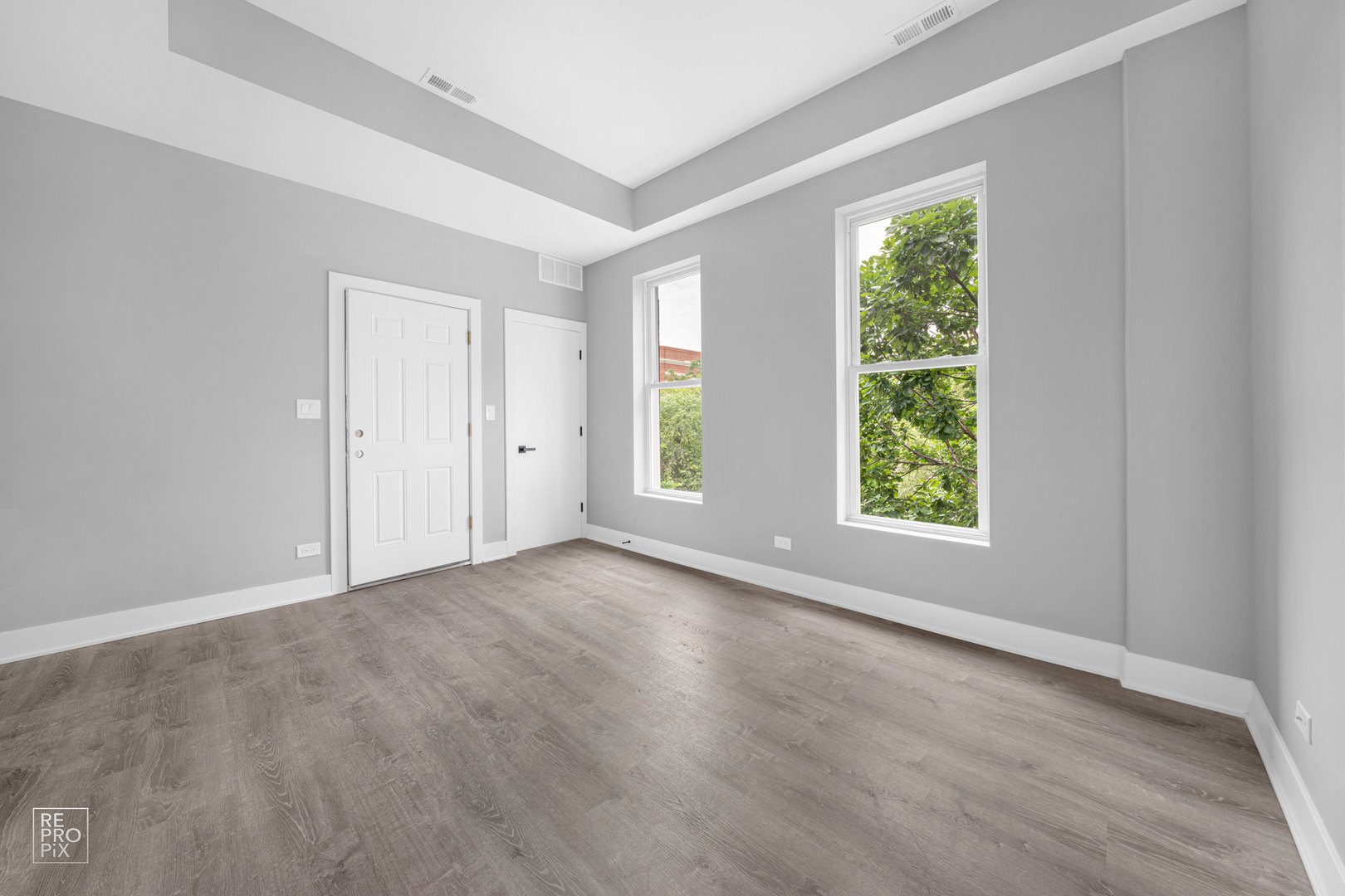 1035 N Washtenaw Avenue 1
