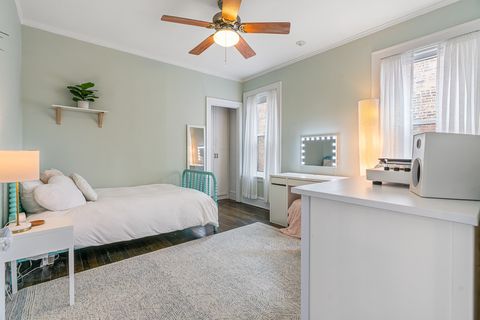 Tiny photo for 4516 N Greenview Avenue #2, Chicago, IL 60640 (MLS # 12575288)