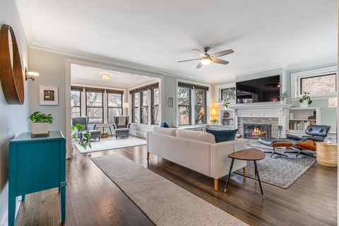 Tiny photo for 4516 N Greenview Avenue #2, Chicago, IL 60640 (MLS # 12575288)