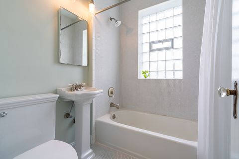 Tiny photo for 4516 N Greenview Avenue #2, Chicago, IL 60640 (MLS # 12575288)