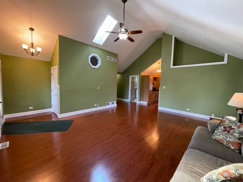 Tiny photo for 8506 S 85TH Court, Hickory Hills, IL 60457 (MLS # 12493998)