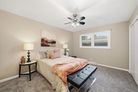 Tiny photo for 17048 Clyde Avenue, South Holland, IL 60473 (MLS # 12520692)