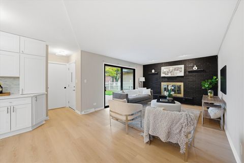 Tiny photo for 17048 Clyde Avenue, South Holland, IL 60473 (MLS # 12520692)