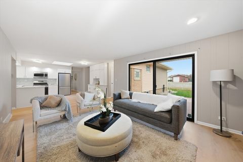 Tiny photo for 17048 Clyde Avenue, South Holland, IL 60473 (MLS # 12520692)