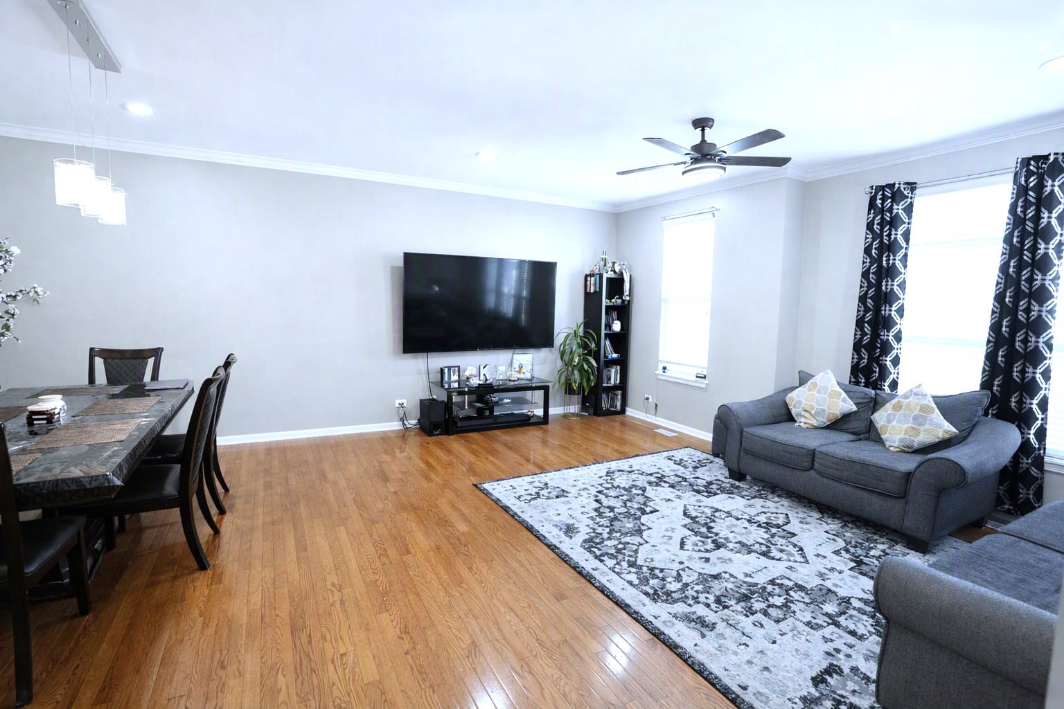 3442 Bradbury Circle