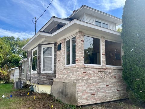 Photo of 565 Northwestern Avenue, South Beloit, IL 61080 (MLS # 12499047)