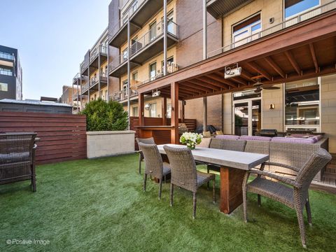 Tiny photo for 23 N Aberdeen Street #2N, Chicago, IL 60607 (MLS # 12579822)