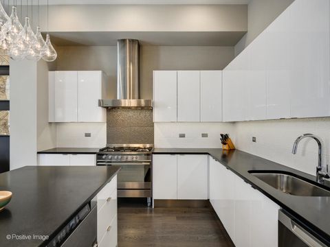 Tiny photo for 23 N Aberdeen Street #2N, Chicago, IL 60607 (MLS # 12579822)