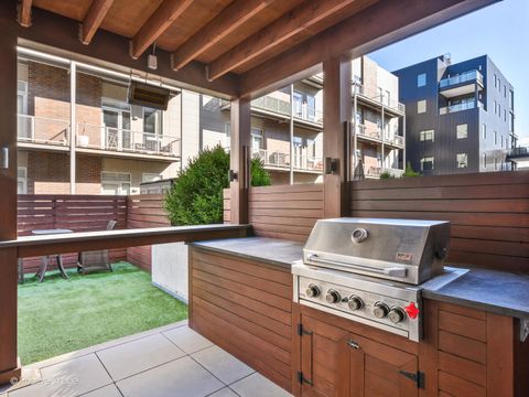 Tiny photo for 23 N Aberdeen Street #2N, Chicago, IL 60607 (MLS # 12579822)