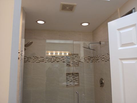 Tiny photo for 210 N Des Plaines Avenue N #D, Forest Park, IL 60130 (MLS # 12563615)