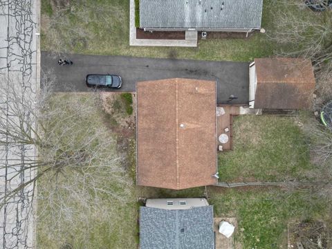 Tiny photo for 1719 S 4th Place, St. Charles, IL 60174 (MLS # 12457769)