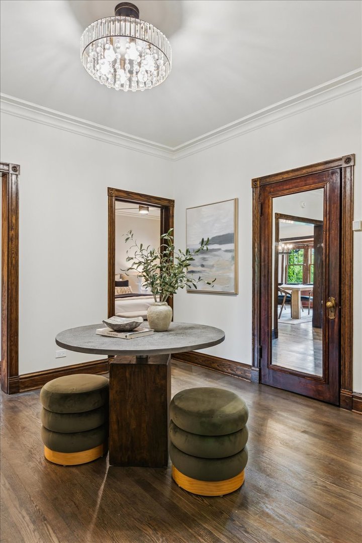 4616 N Magnolia Avenue 1