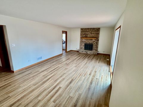 Tiny photo for 334 Heritage Parkway, Romeoville, IL 60446 (MLS # 12478839)